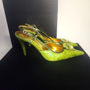 Chic Green Slingback Heels